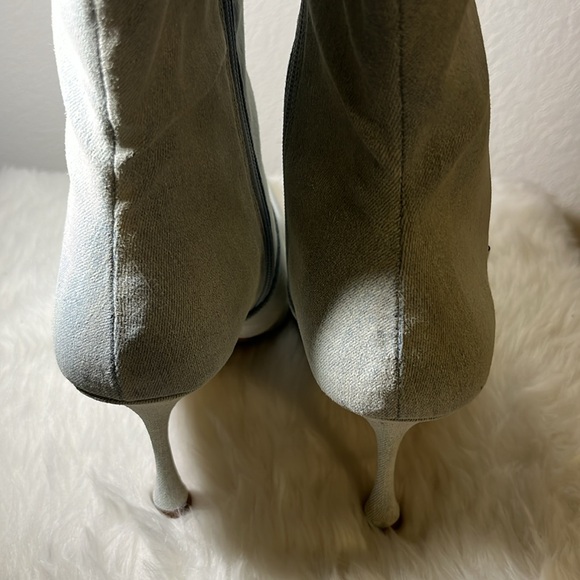 Steve Madden Banter Denim Pointed Toe Buckle Bootie- size 10M (Denim) - Picture 4 of 6